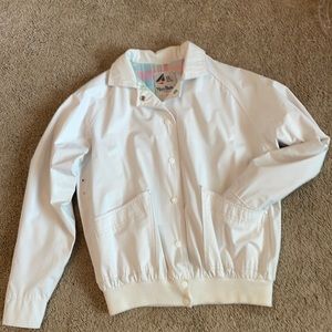 Waterproof Misty Harbor jacket. Fully lined. Size Medium